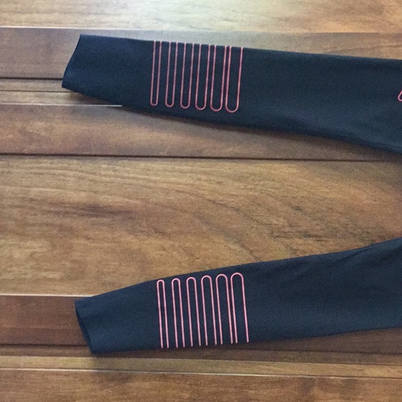 Under armor leggings - Picture 5 of 6